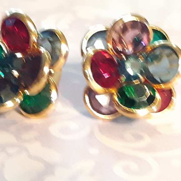 Jewley Earrings - Picture 2 of 3